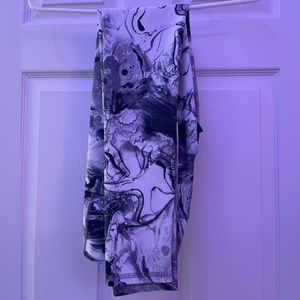 Black & White Marbled Leggings